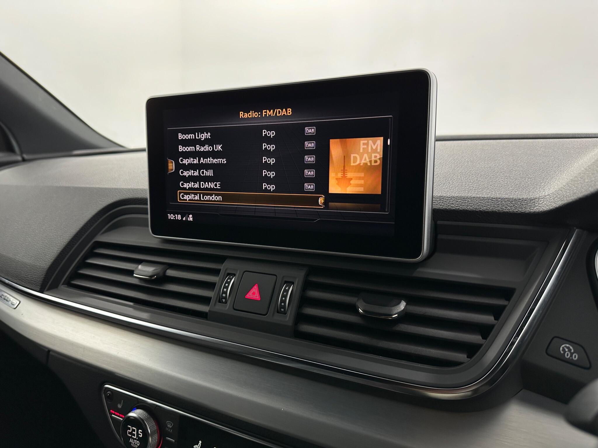 Audi Q5 view 25