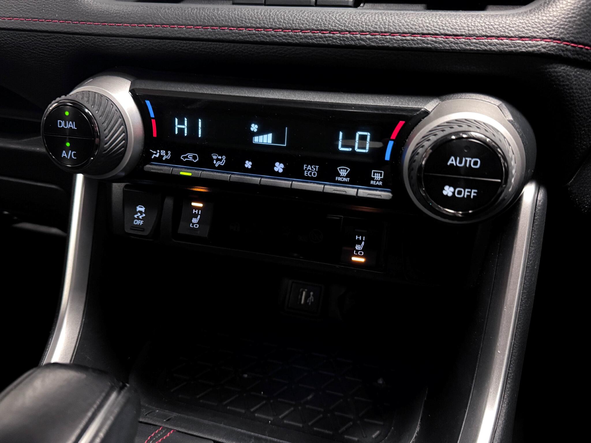 Toyota Rav4 view 27
