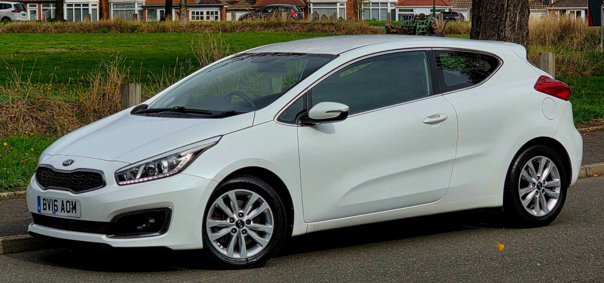 Kia ProCeed view 21