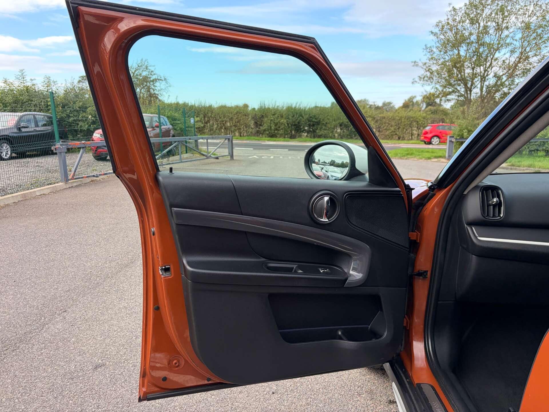 Mini Countryman view 14