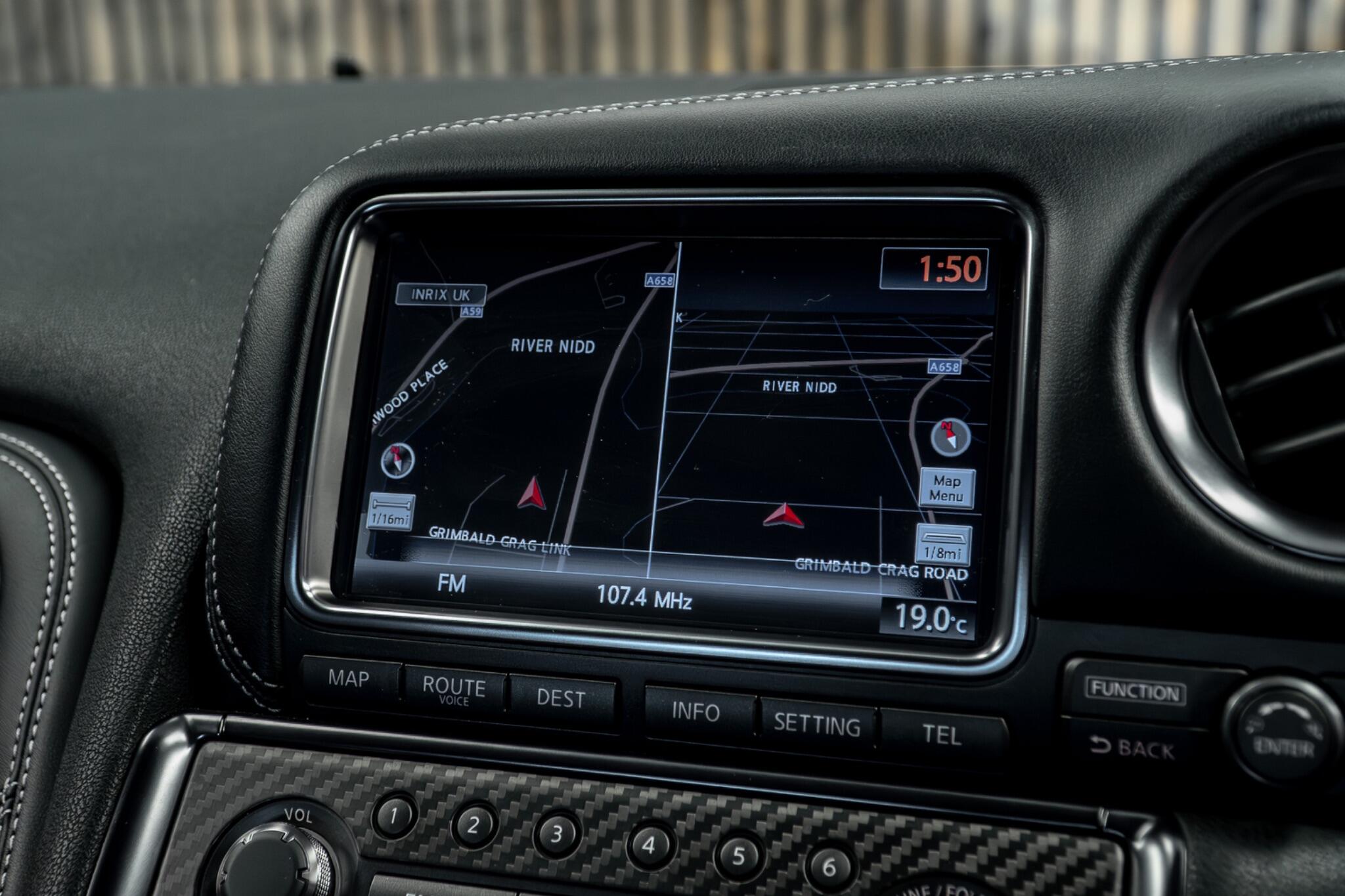 Nissan GT-R view 24