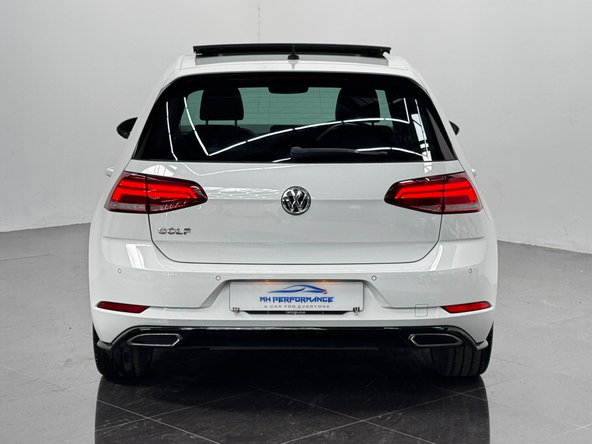Volkswagen Golf view 40