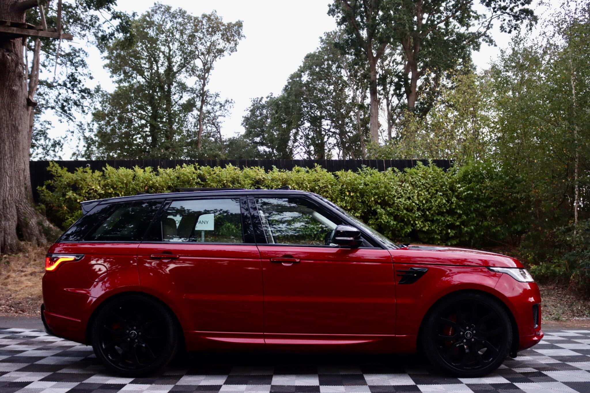 Land Rover Range Rover Sport view 2
