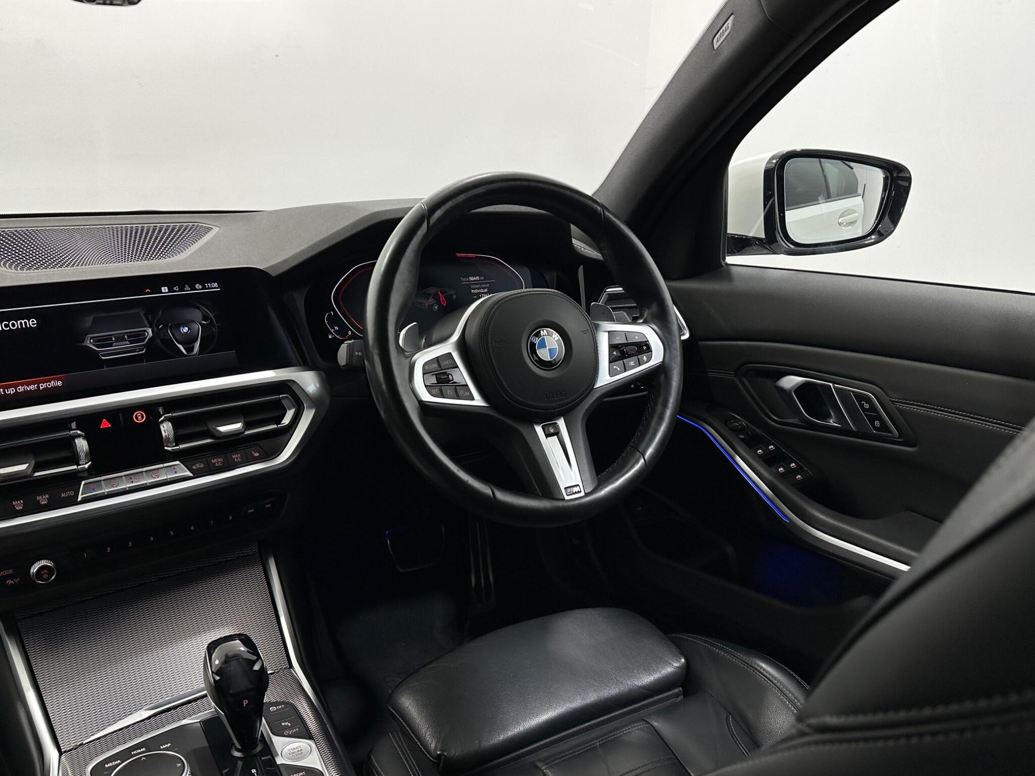 BMW 3 Series view 12