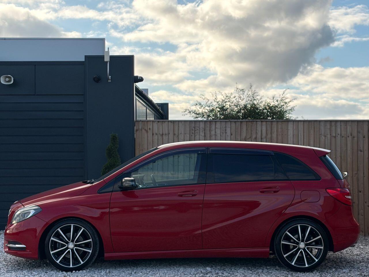 Mercedes-Benz B-Class view 4