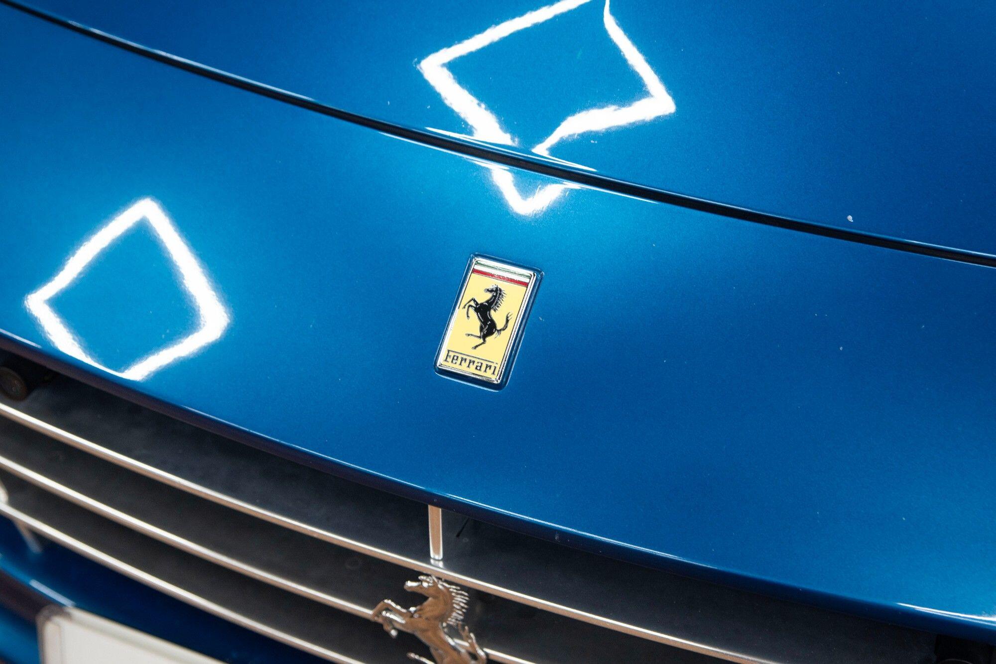 Ferrari California view 11