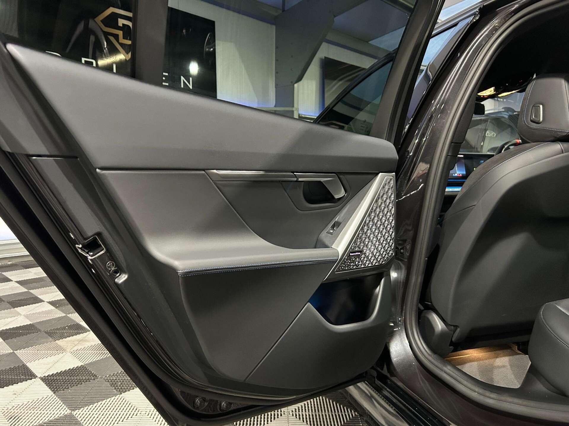 BMW I5 view 35