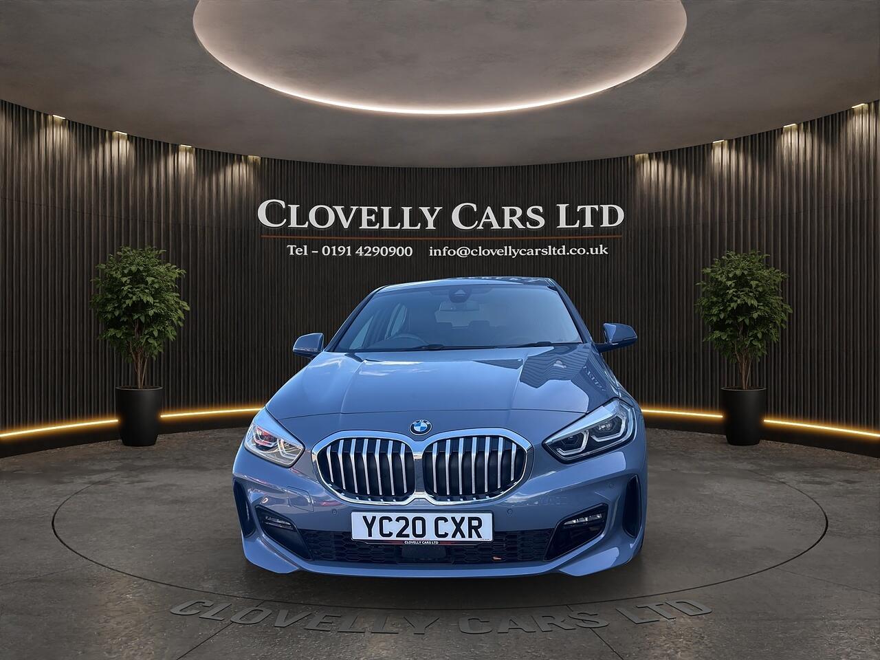 BMW 1 Series view 8