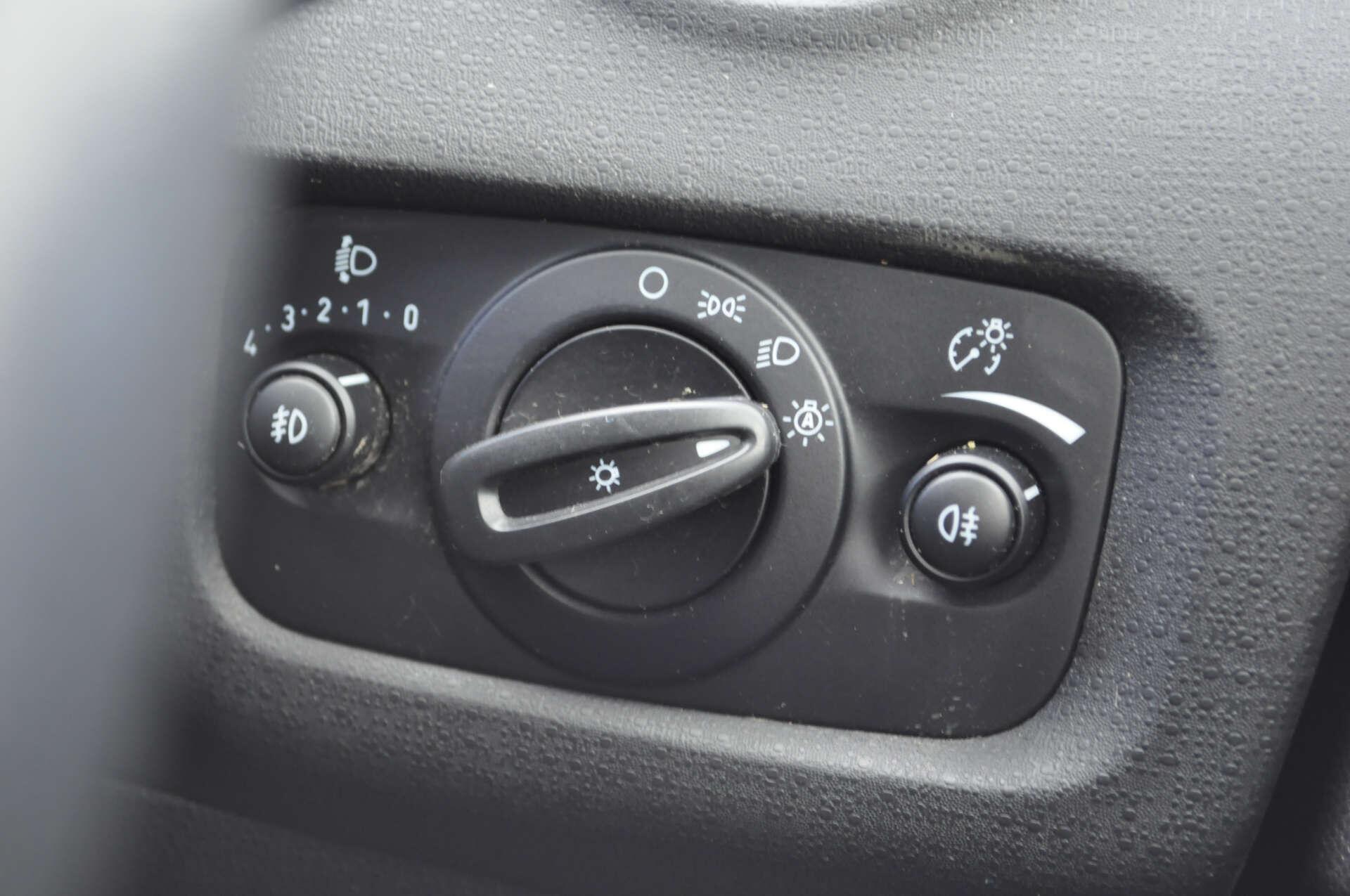 Ford Fiesta view 24