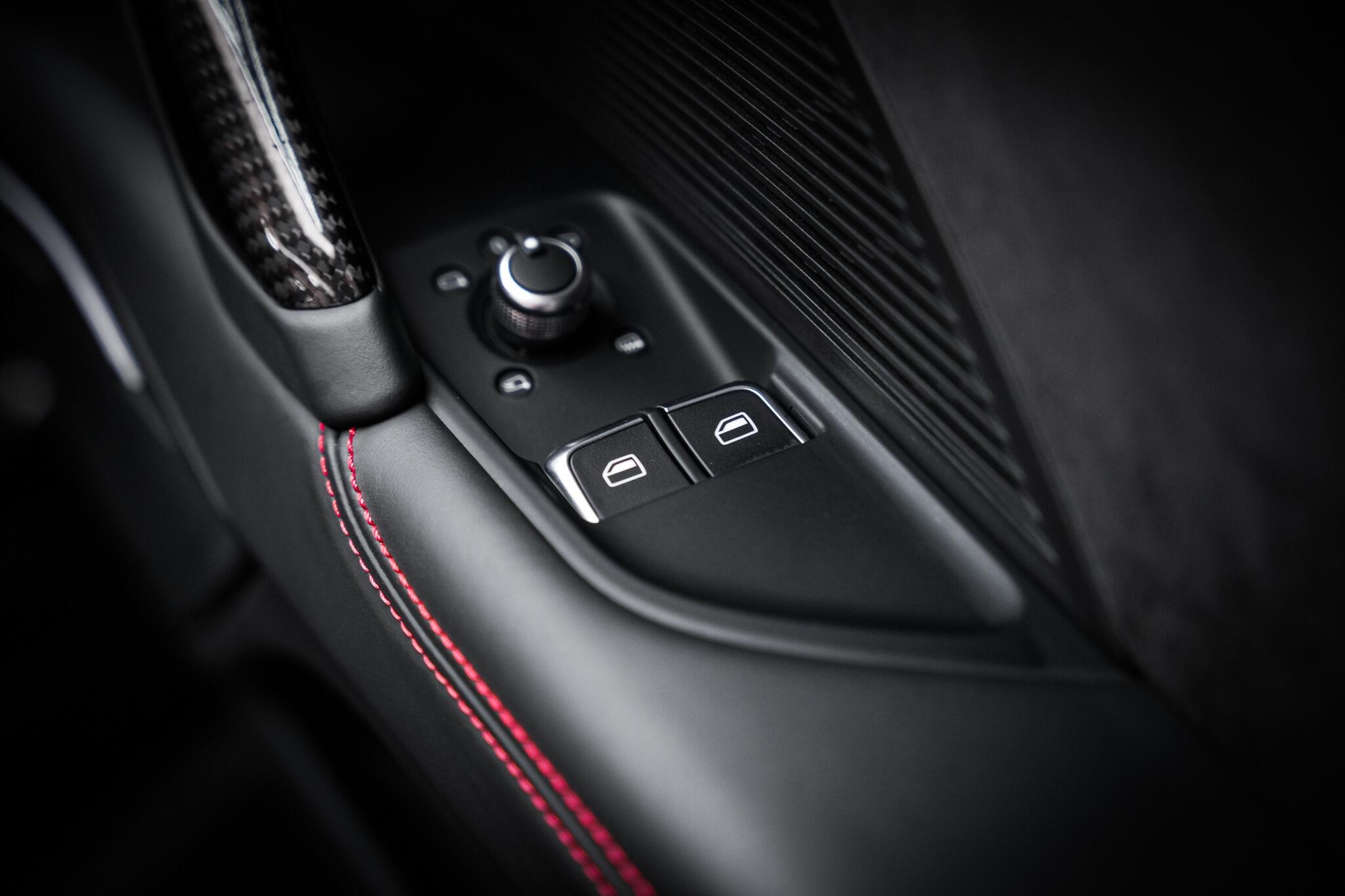 Audi TT RS view 57