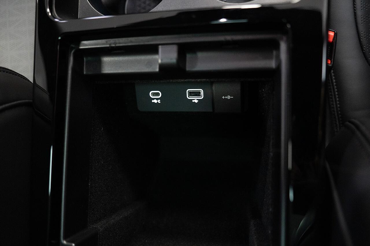 Land Rover Range Rover Evoque view 34