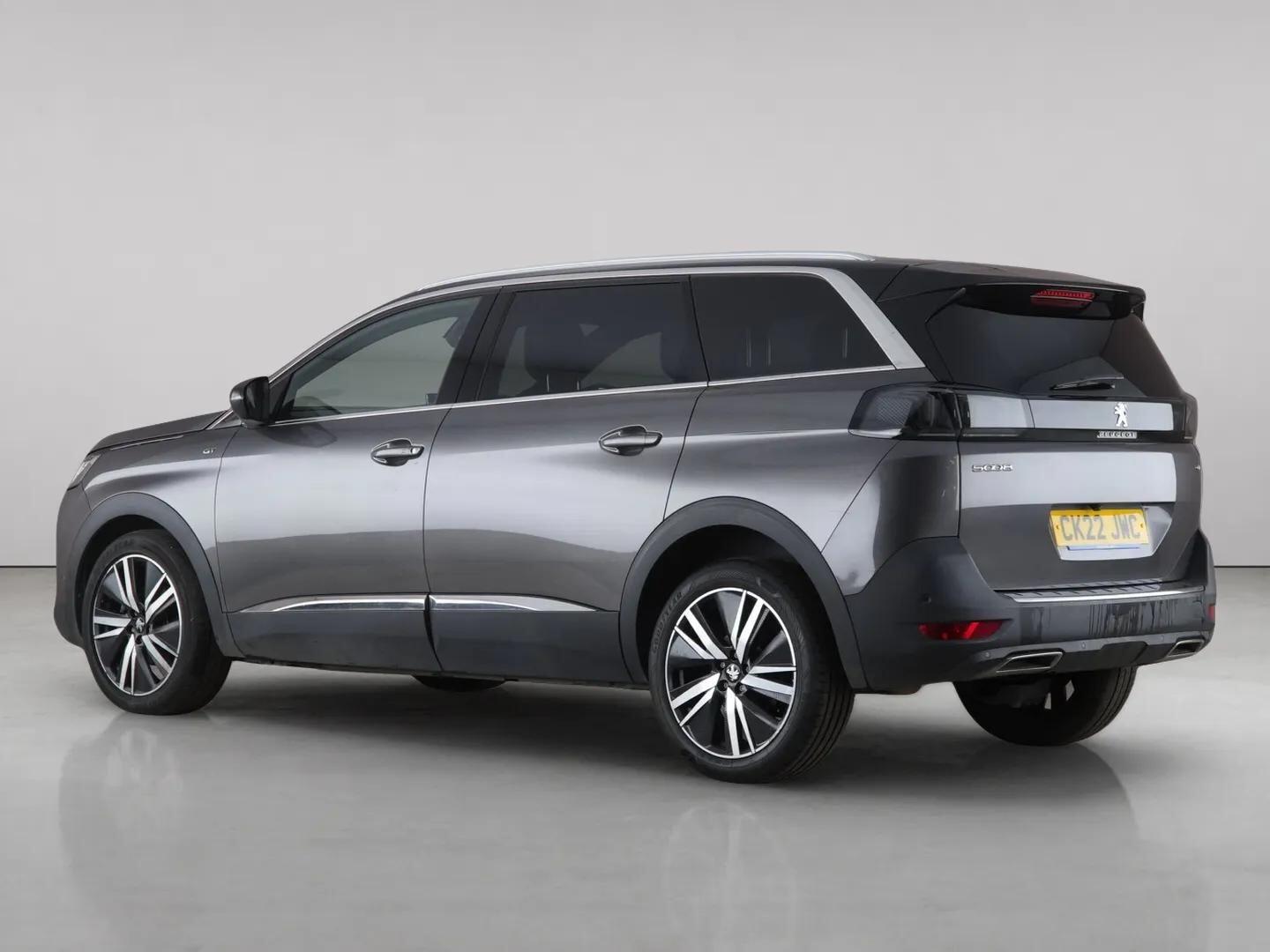 Peugeot 5008 view 6