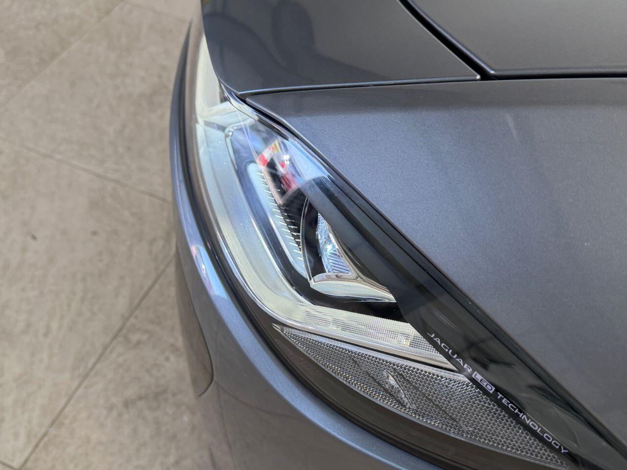 Jaguar I-Pace view 10