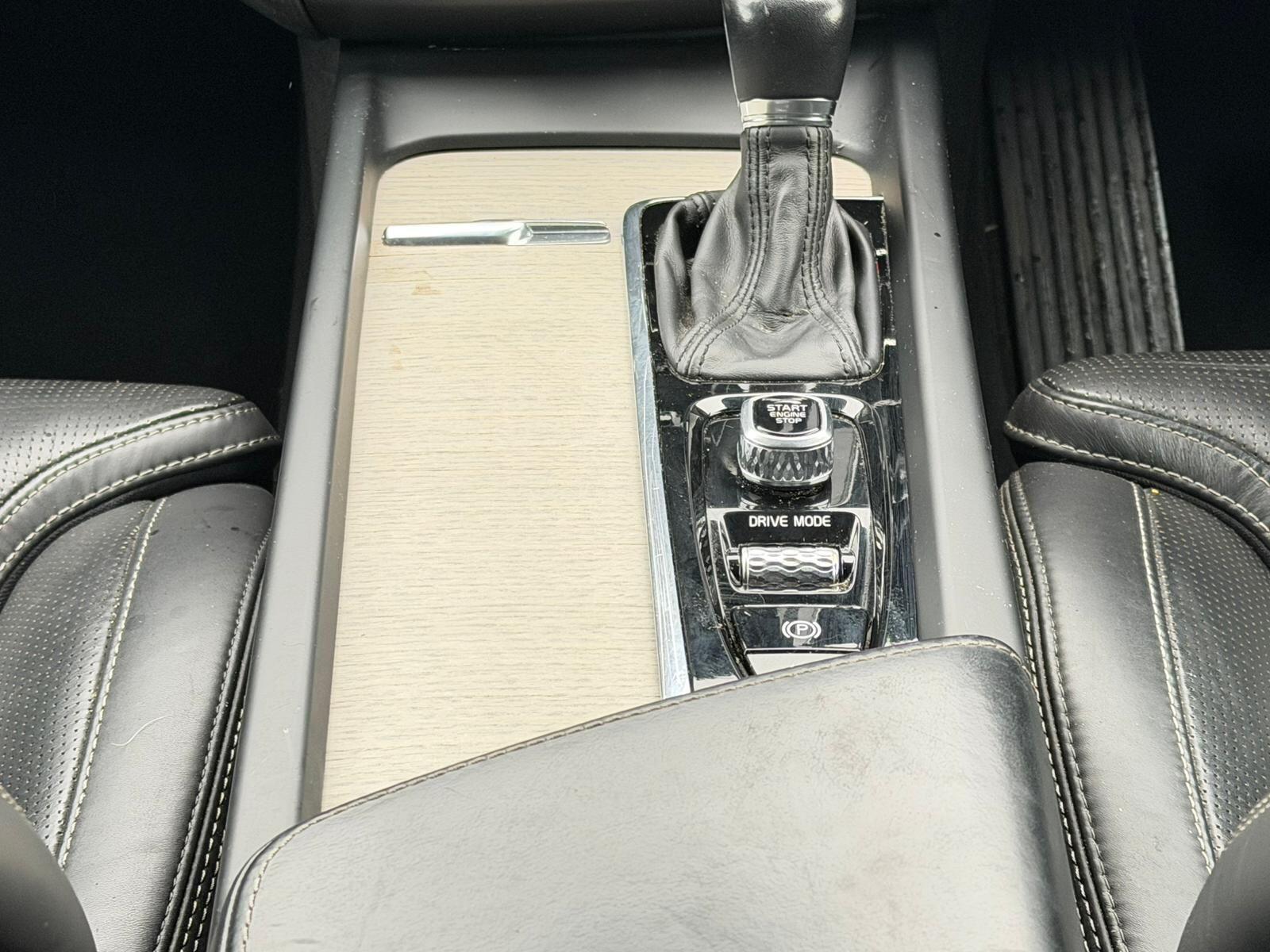 Volvo XC60 view 31