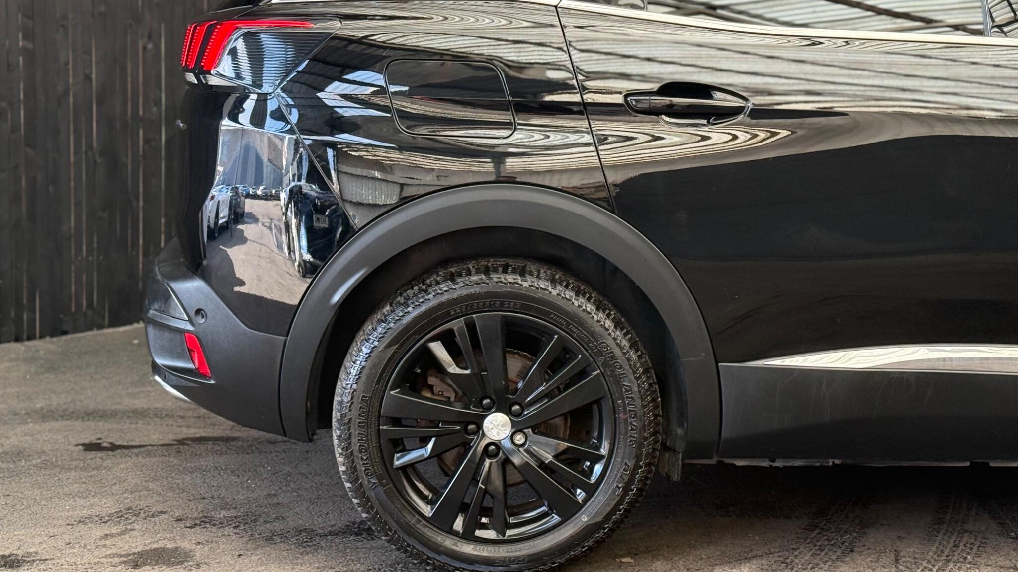 Peugeot 3008 view 15