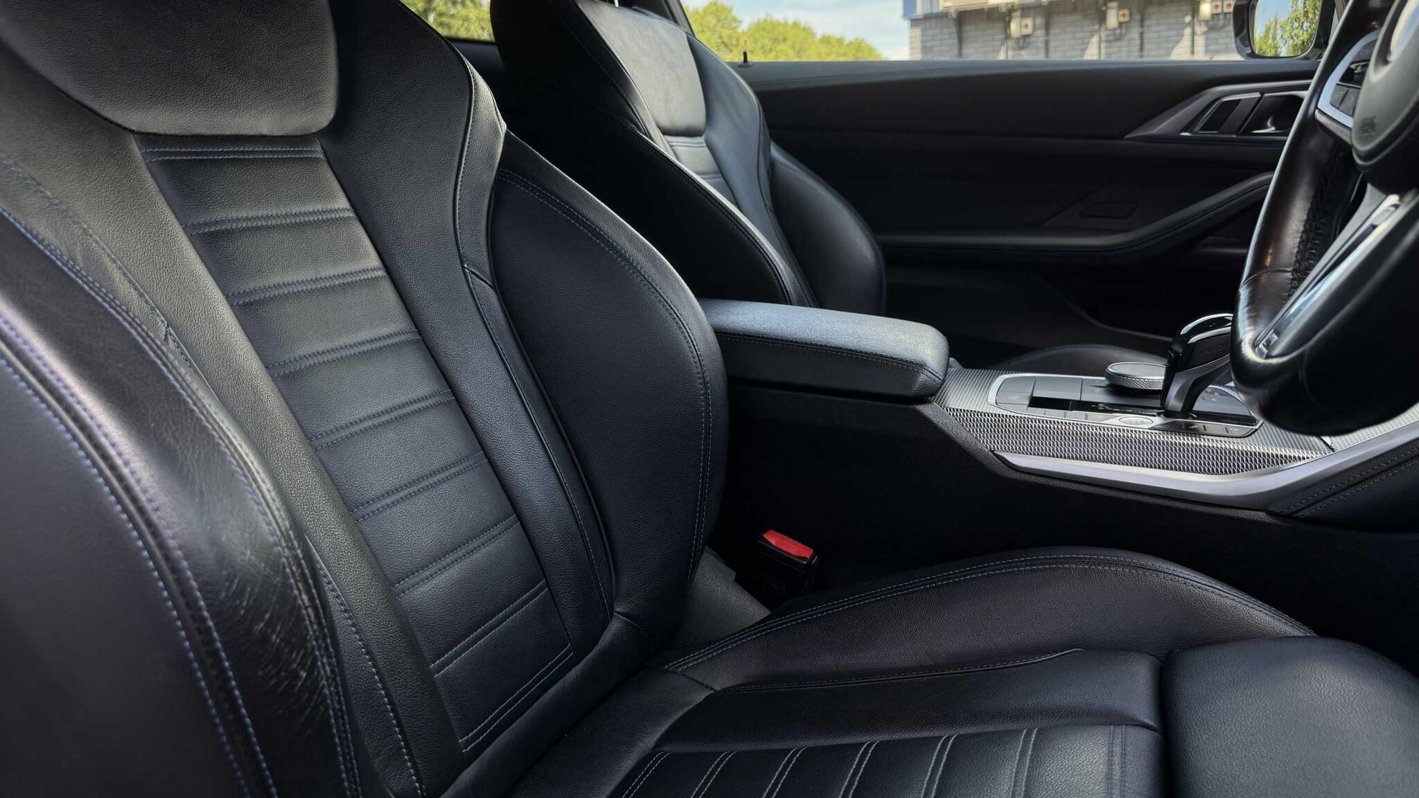 BMW 4 Series view 8