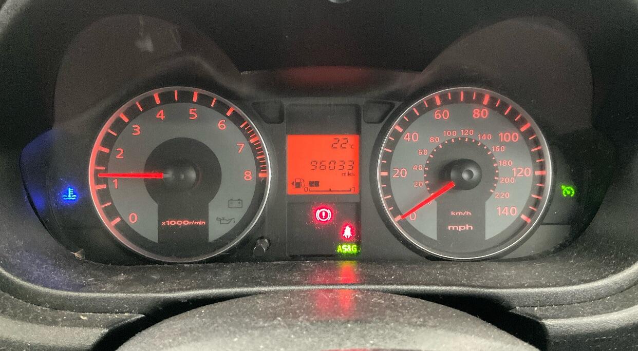 Mitsubishi Colt view 12