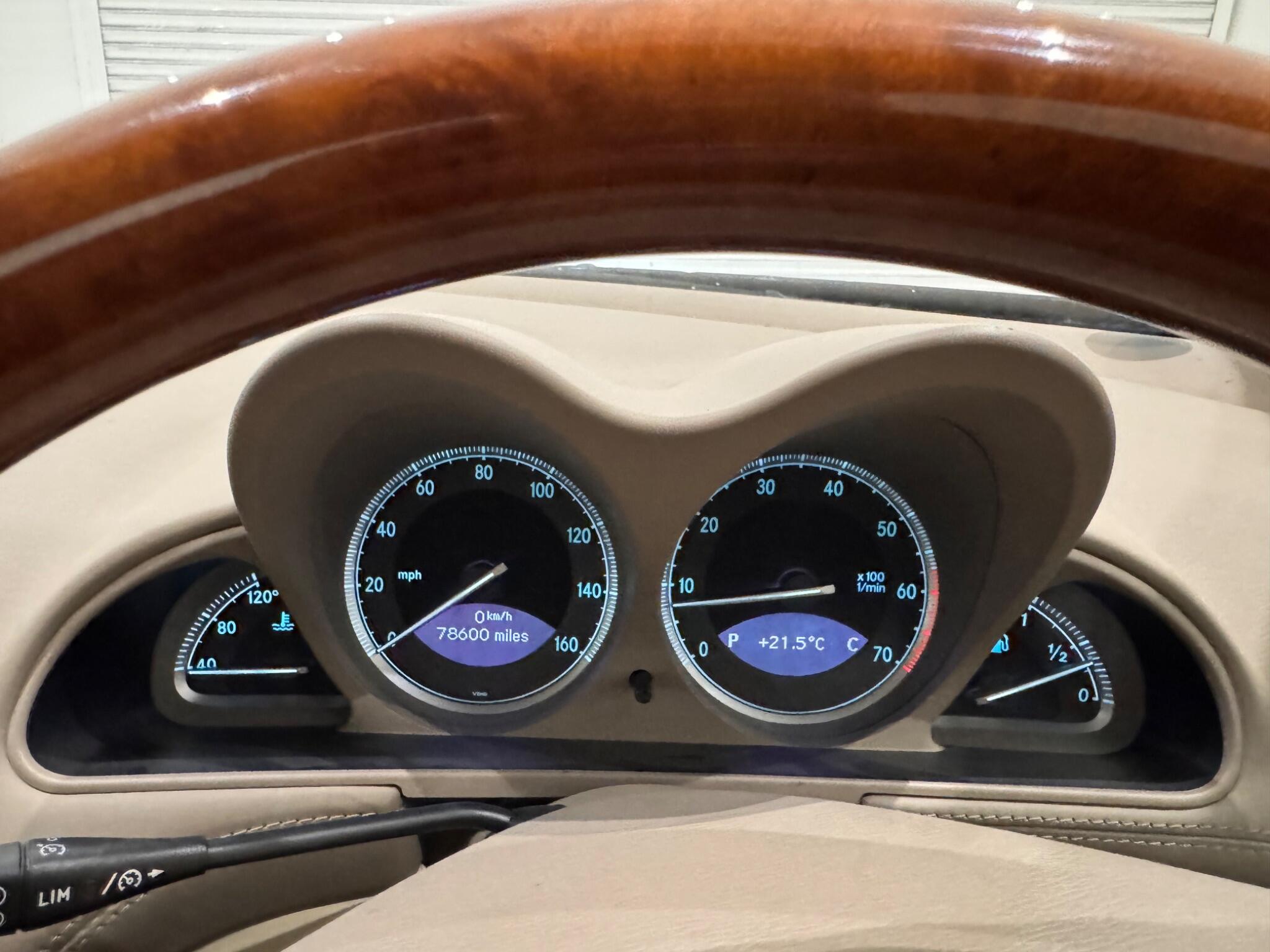 Mercedes-Benz SL view 18