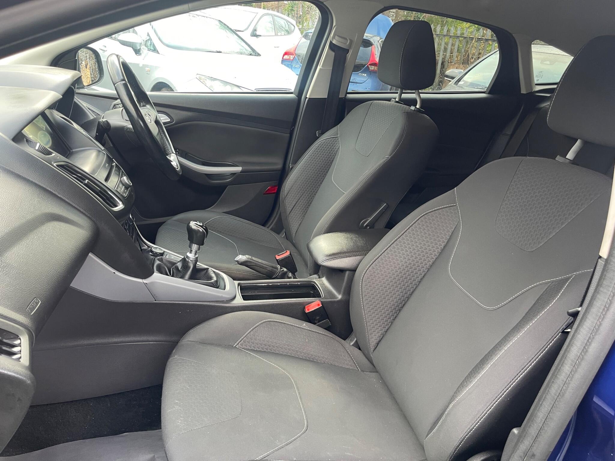 2016 Ford Focus 1.0T EcoBoost Zetec Euro 6 (s/s) 5dr • 83,680 miles image 35