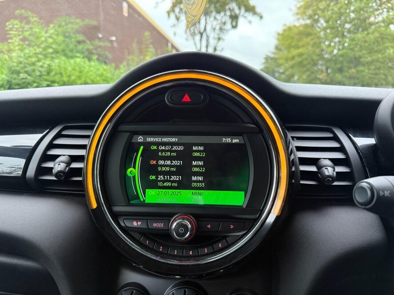 Mini Cooper view 20