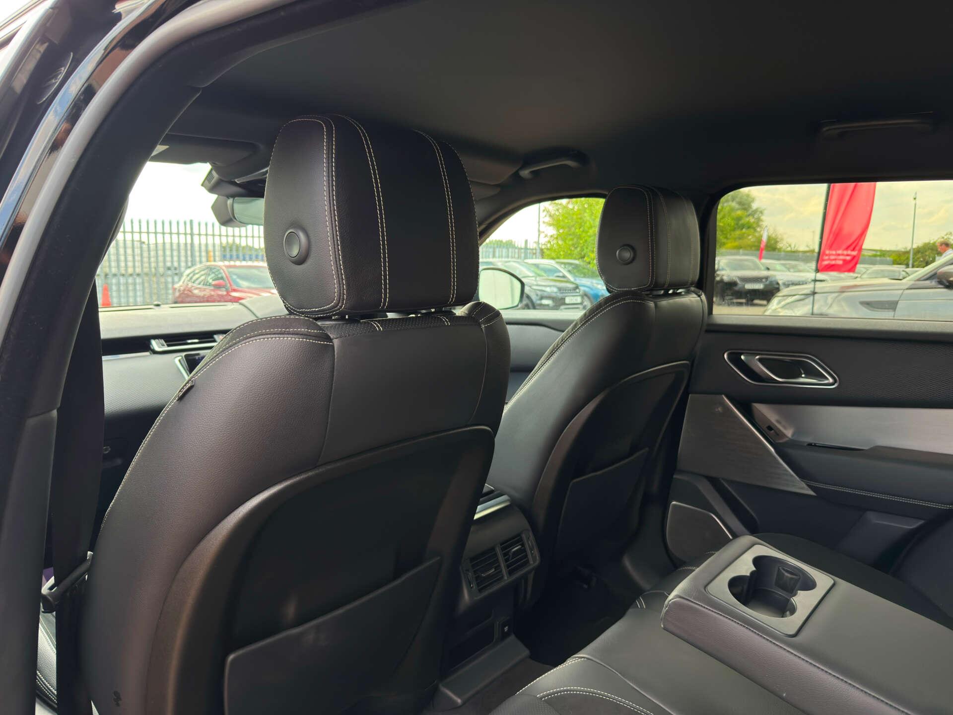 Land Rover Range Rover Velar view 39