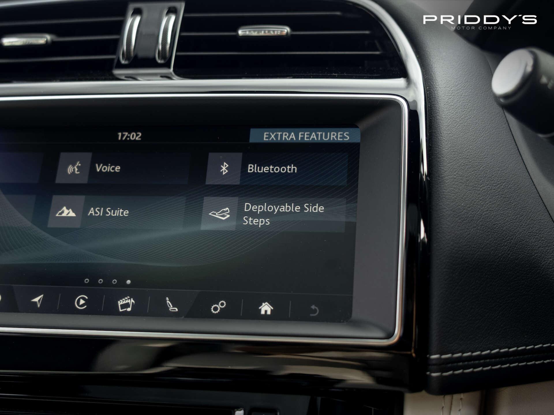 Jaguar F-Pace view 41