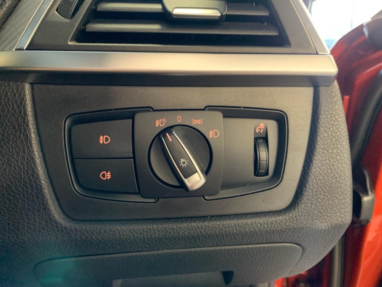 BMW 3 Series view 37