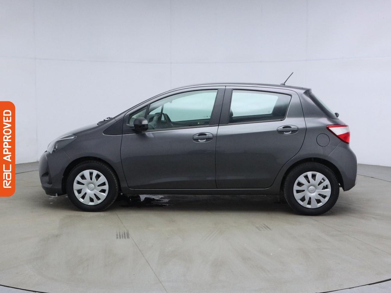 Toyota Yaris view 23