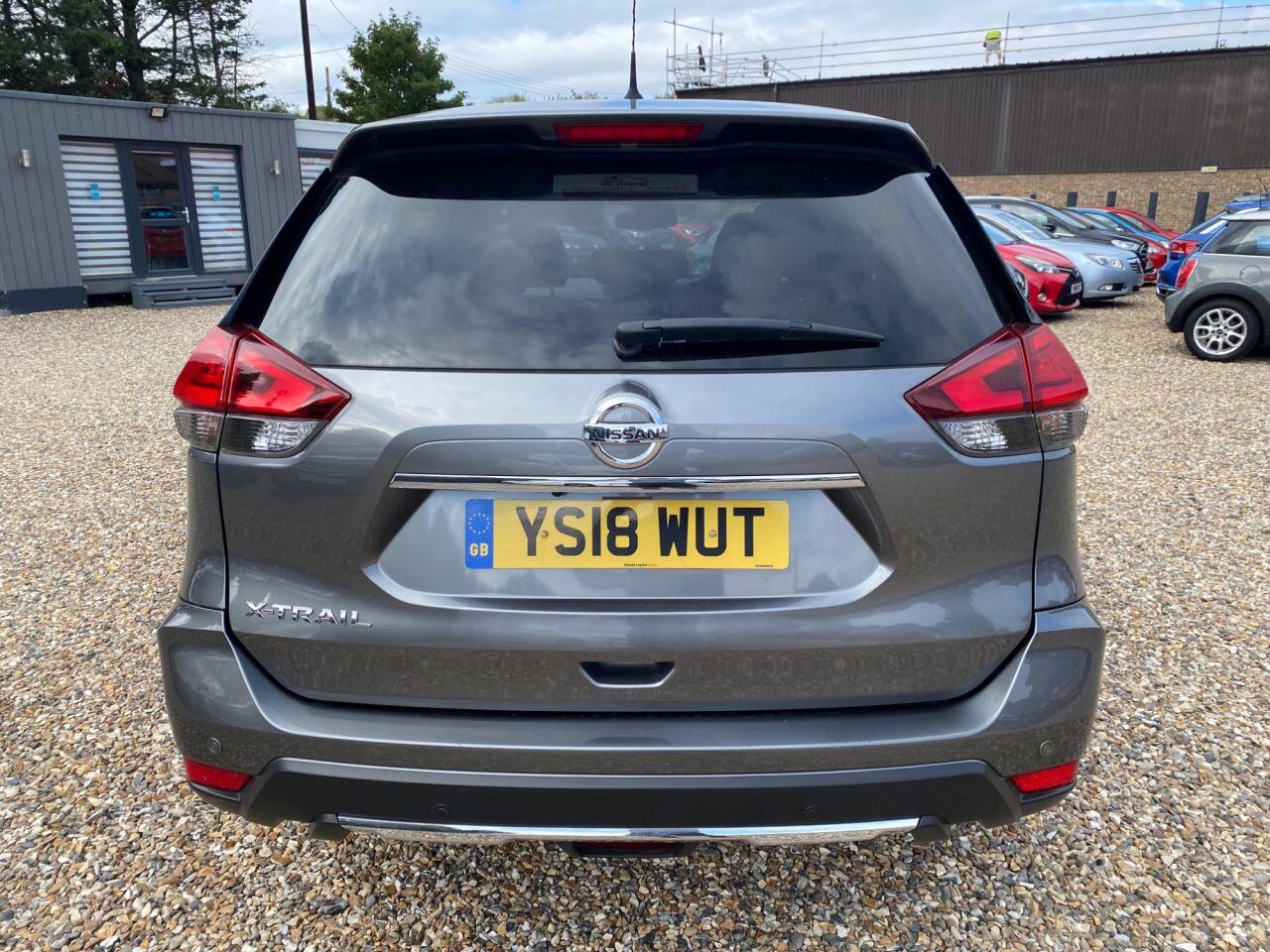Nissan X-Trail view 5