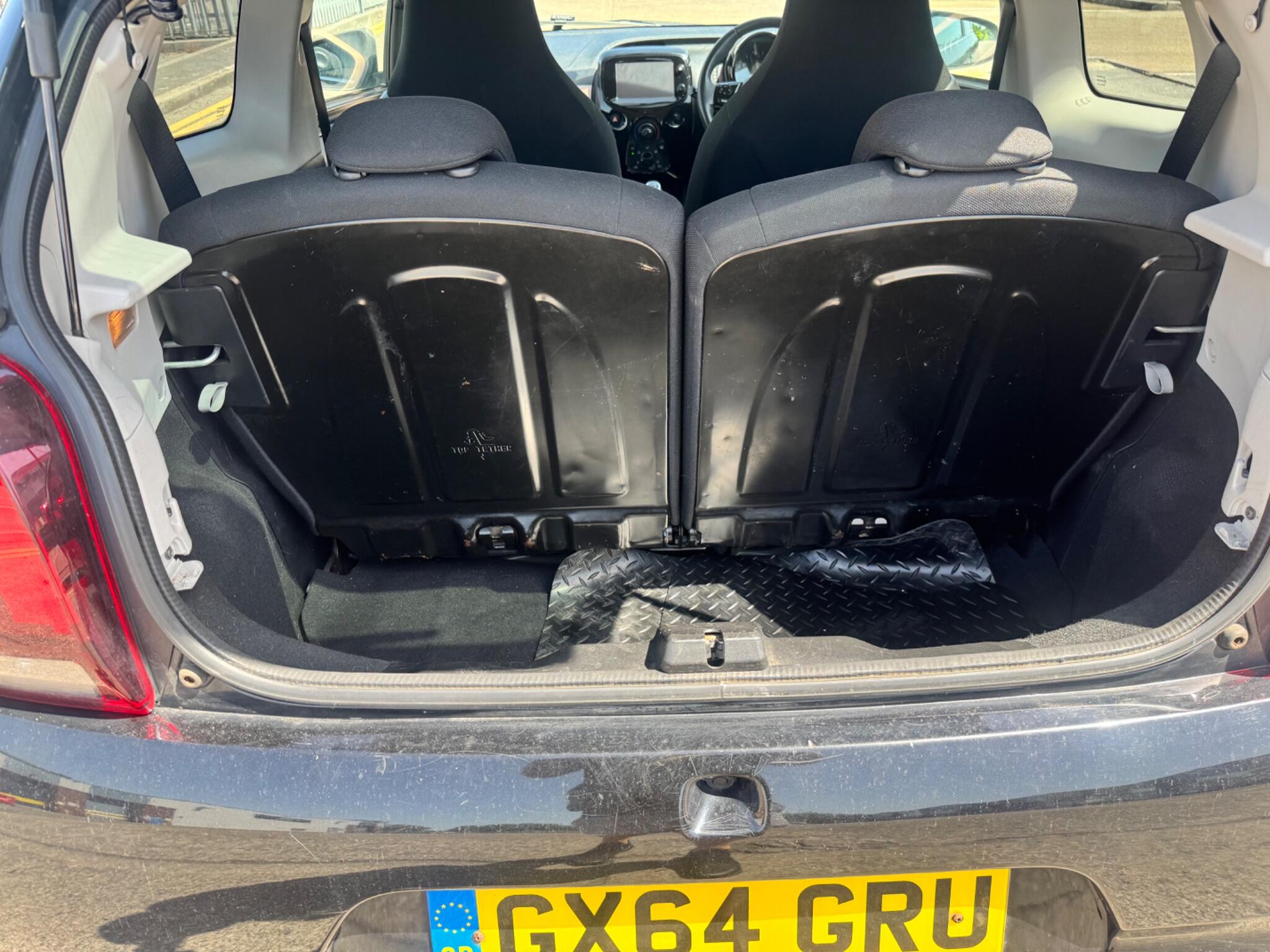 Peugeot 108 view 40