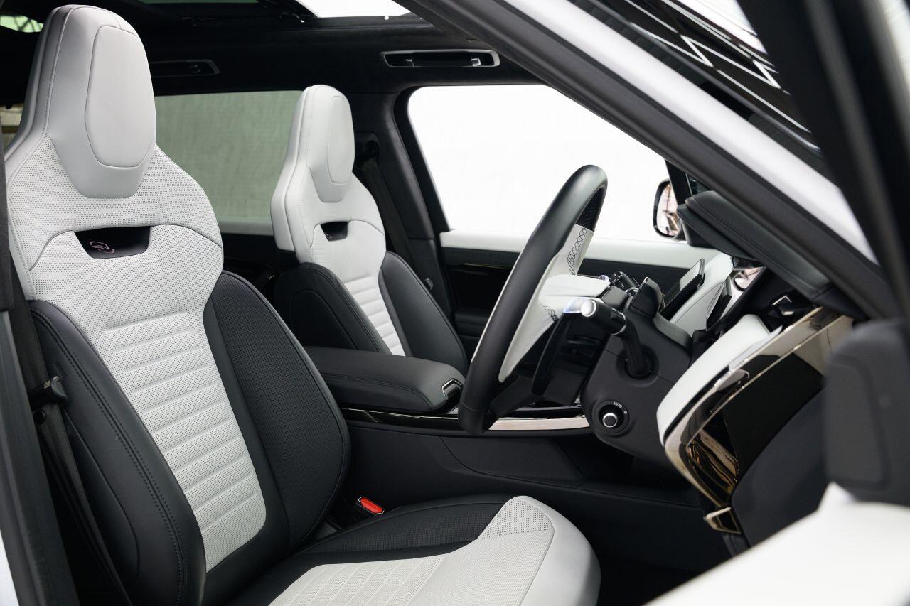 Land Rover Range Rover Sport view 30