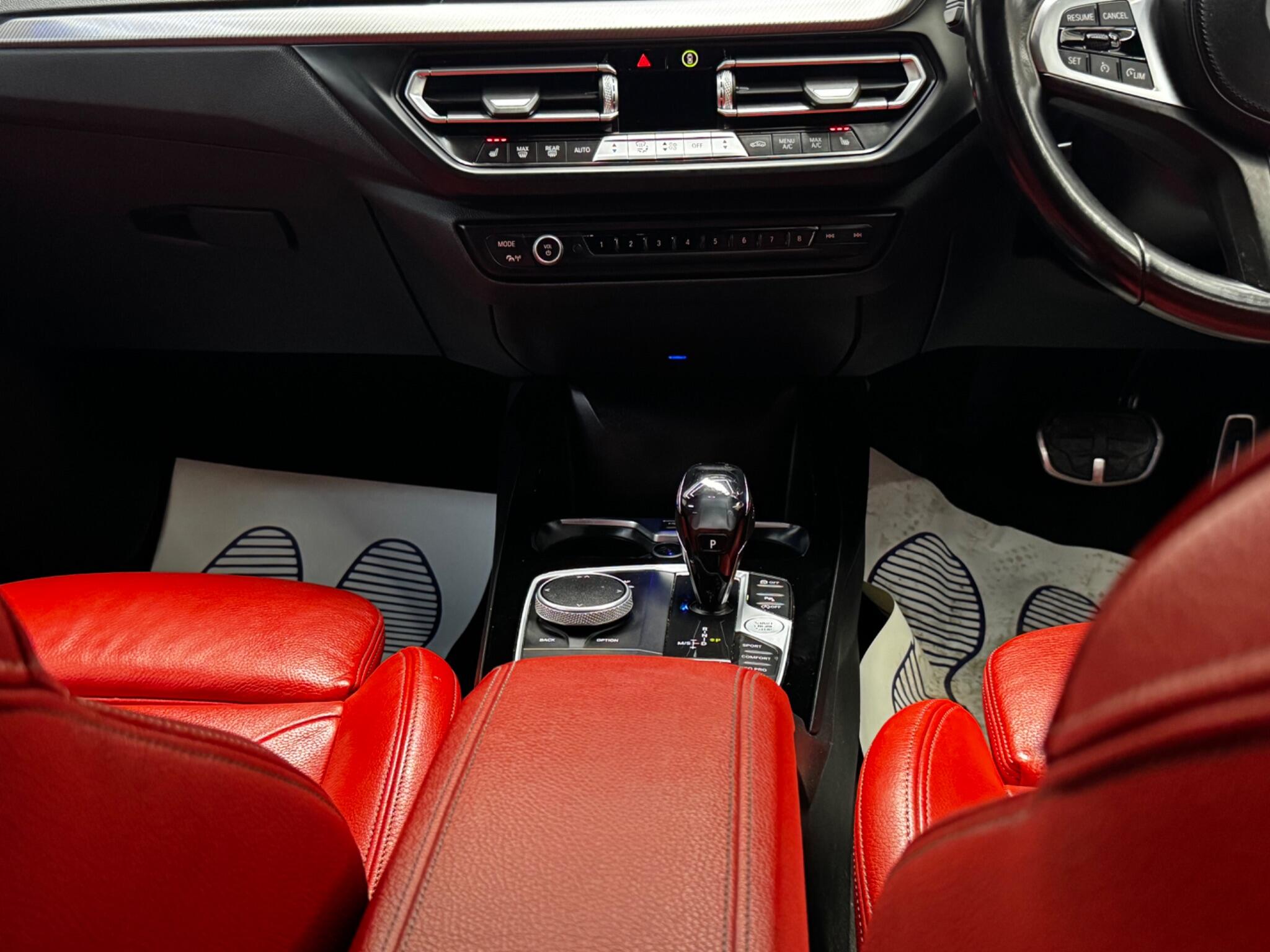 BMW 1 Series view 12