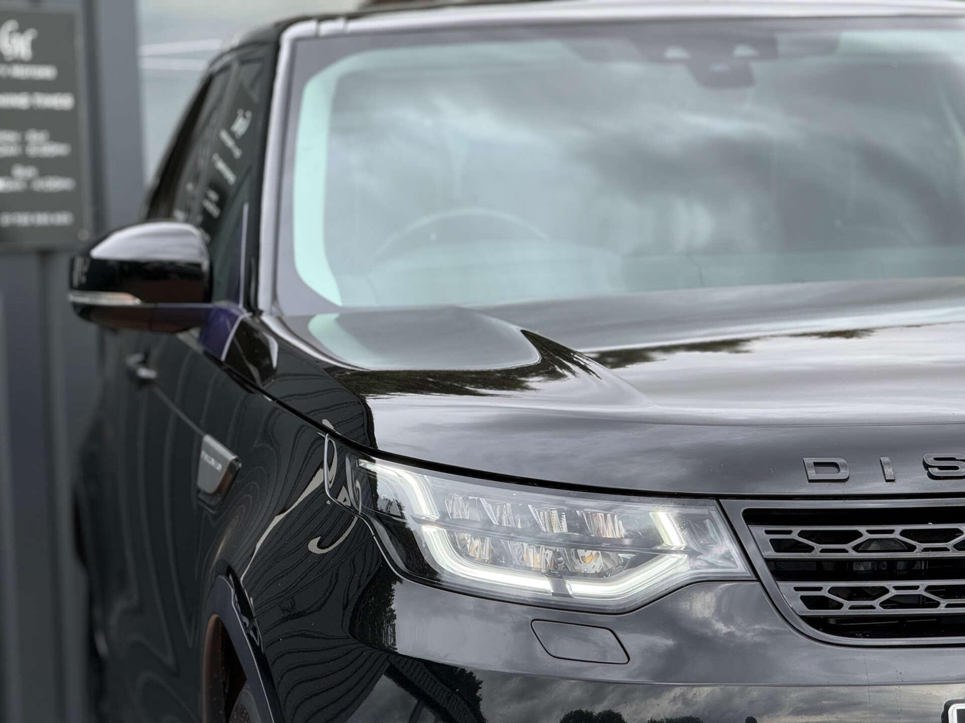 Land Rover Discovery view 16