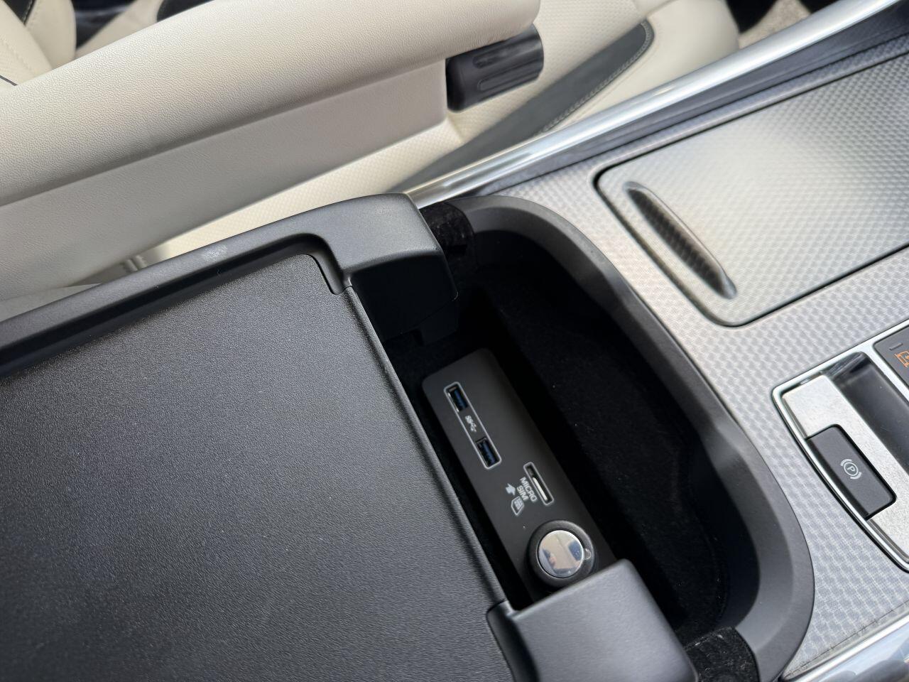 Land Rover Range Rover Sport view 43