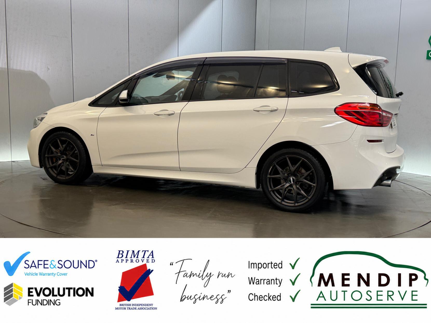 BMW 2 Series view 12