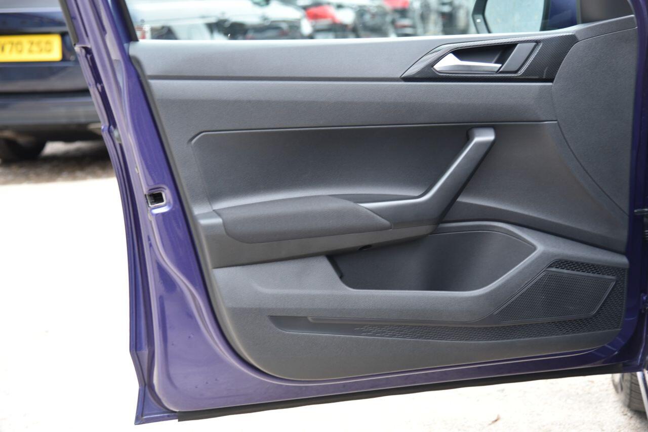 Volkswagen Polo view 56