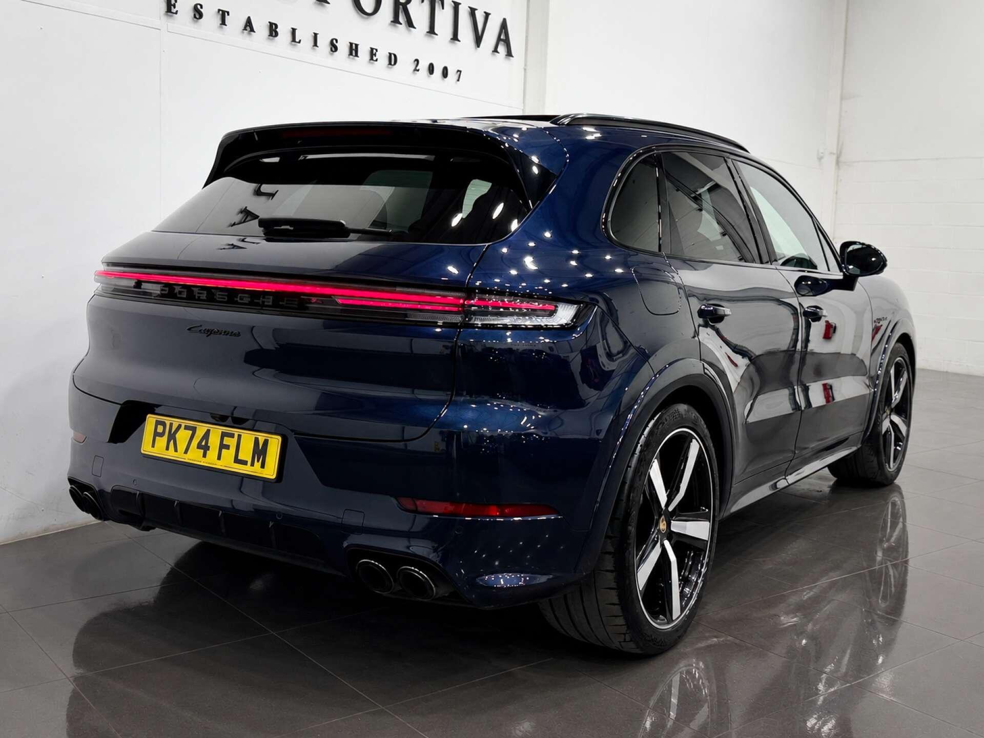 Porsche Cayenne view 4