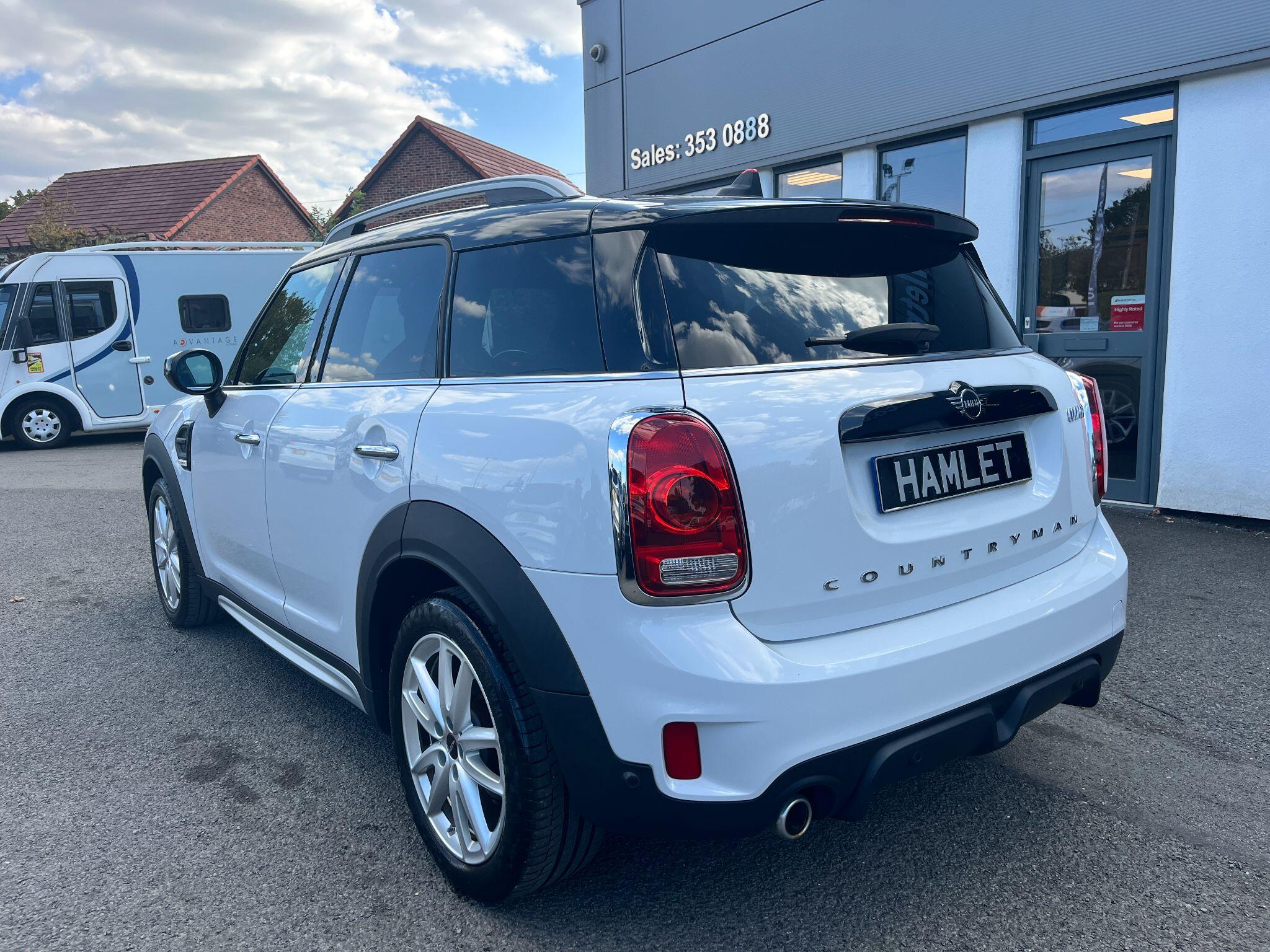 Mini Countryman view 3