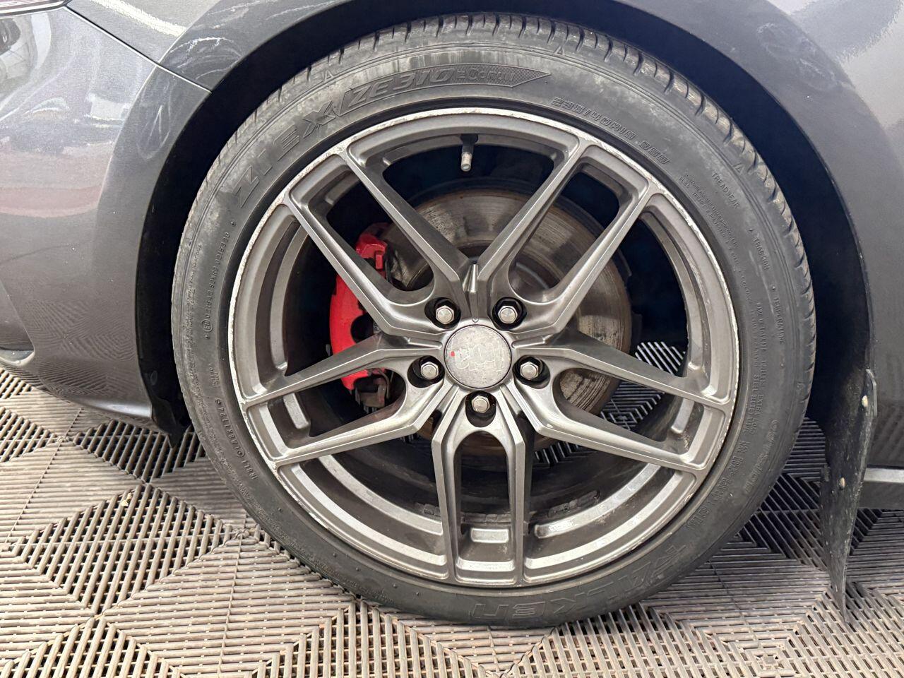 Ford Focus view 22