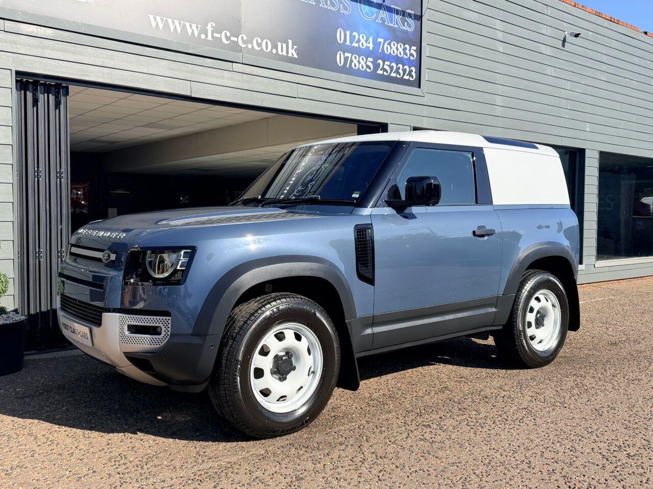 Land Rover Defender view 27