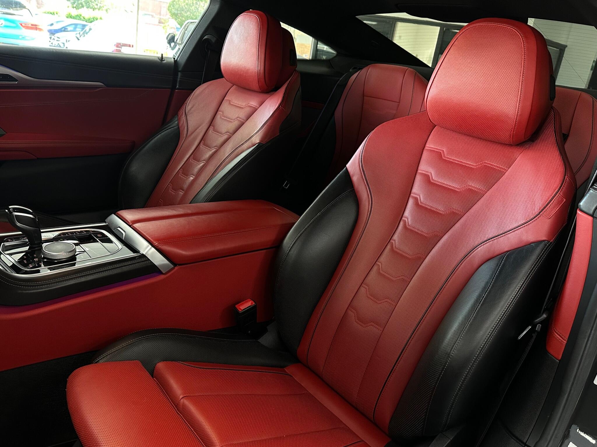 BMW 8 Series view 37