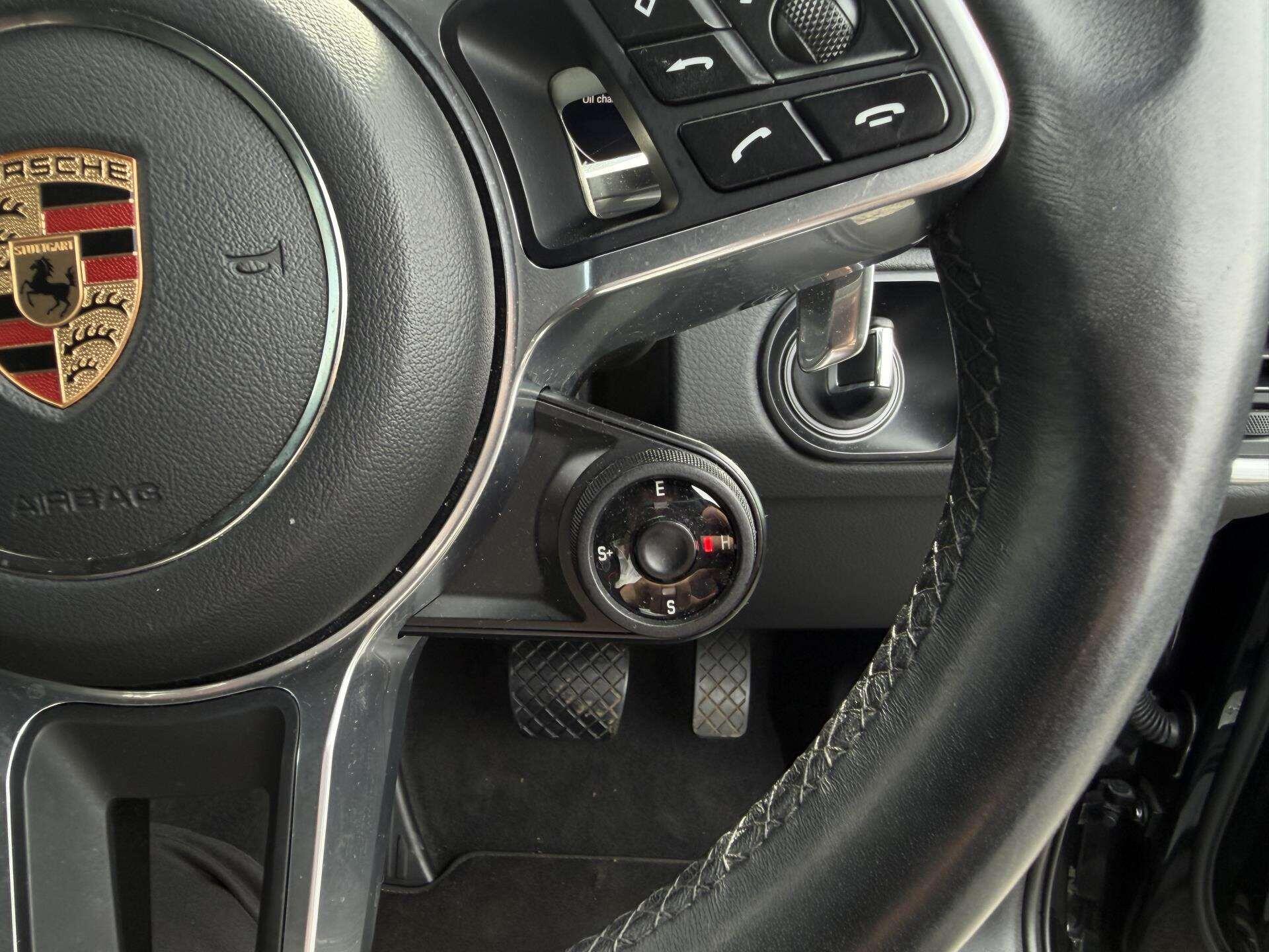 Porsche Cayenne view 20