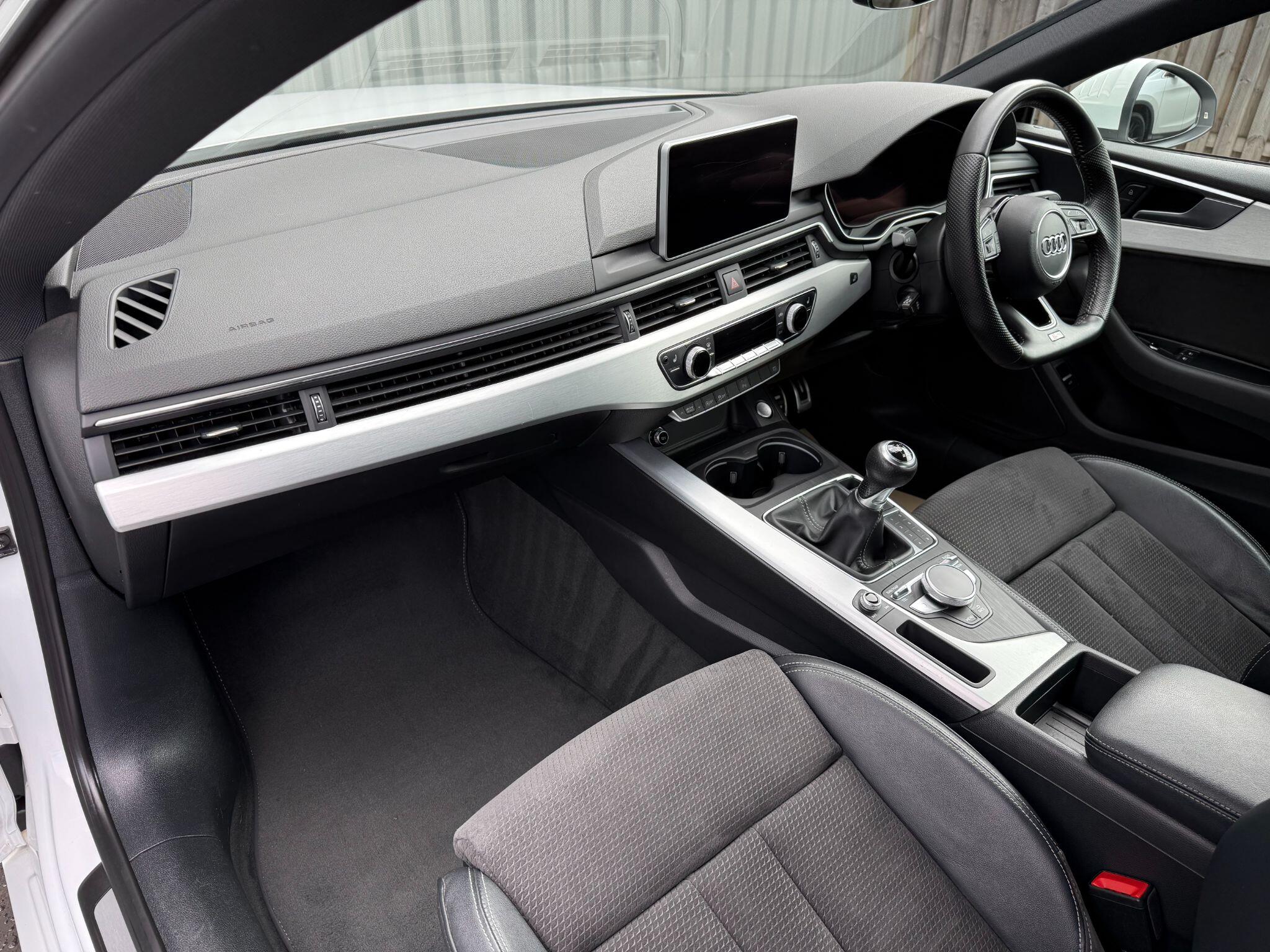 Audi A5 view 18