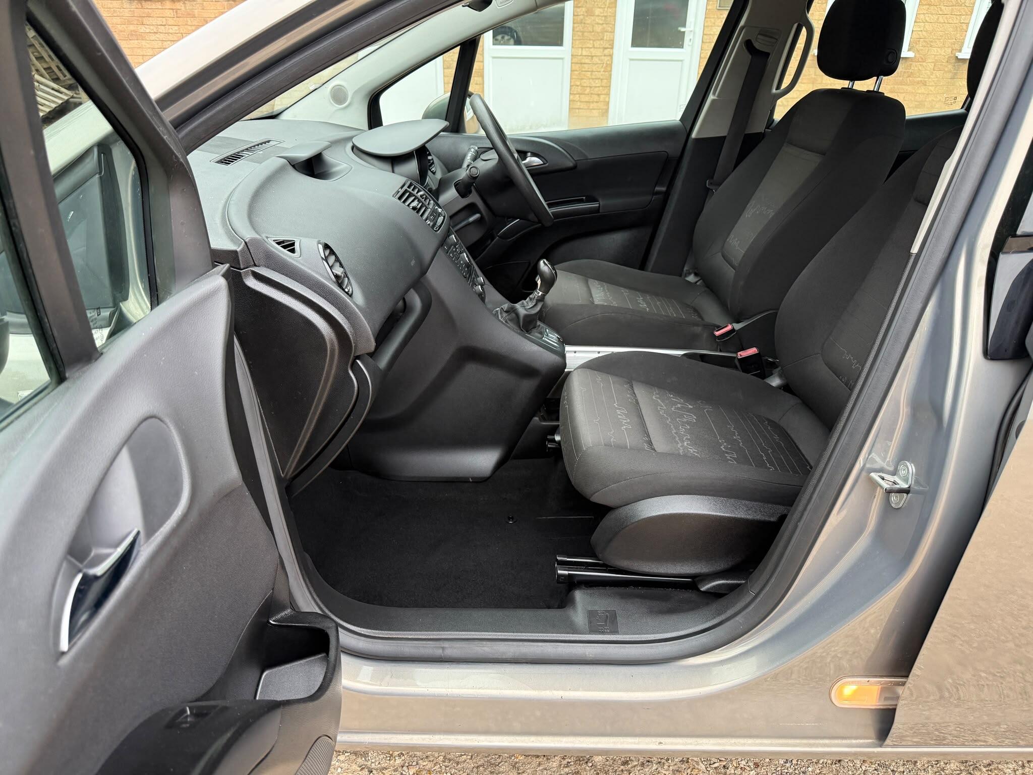 Vauxhall Meriva view 5