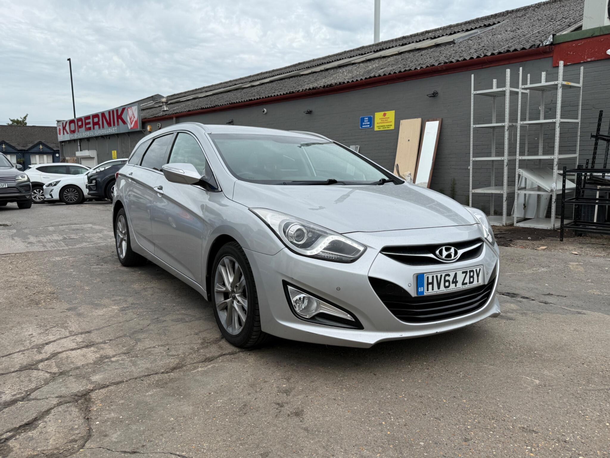 Hyundai I40 view 3