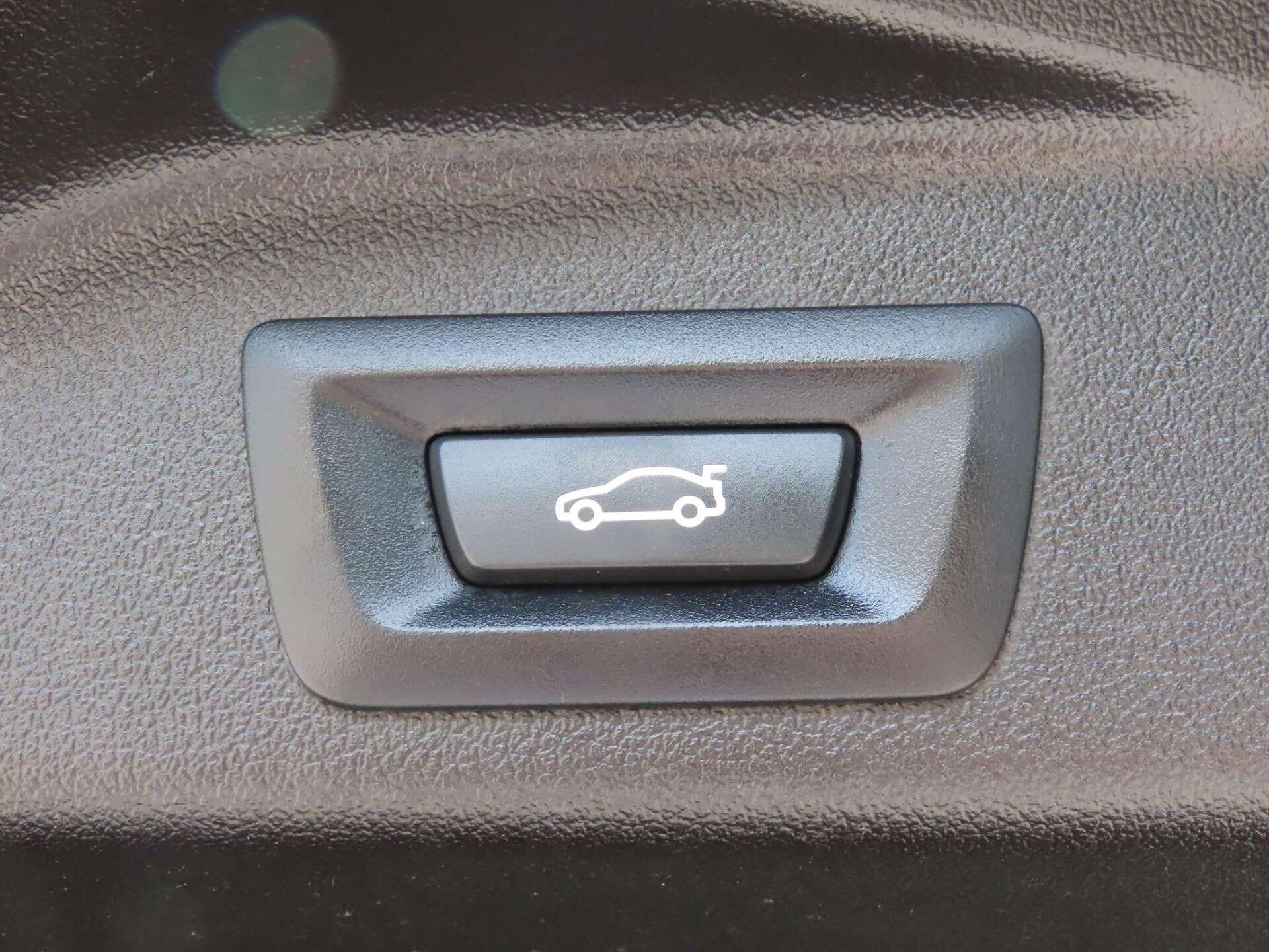 BMW X5 view 23
