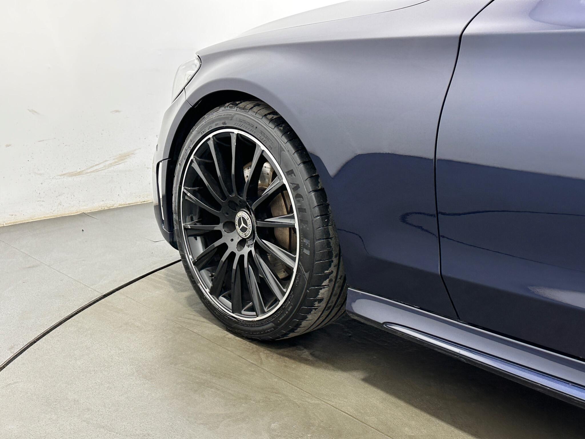 Mercedes-Benz C-Class view 48