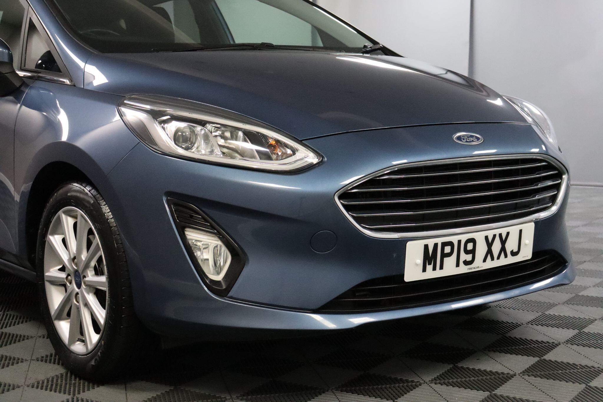 Ford Fiesta view 24