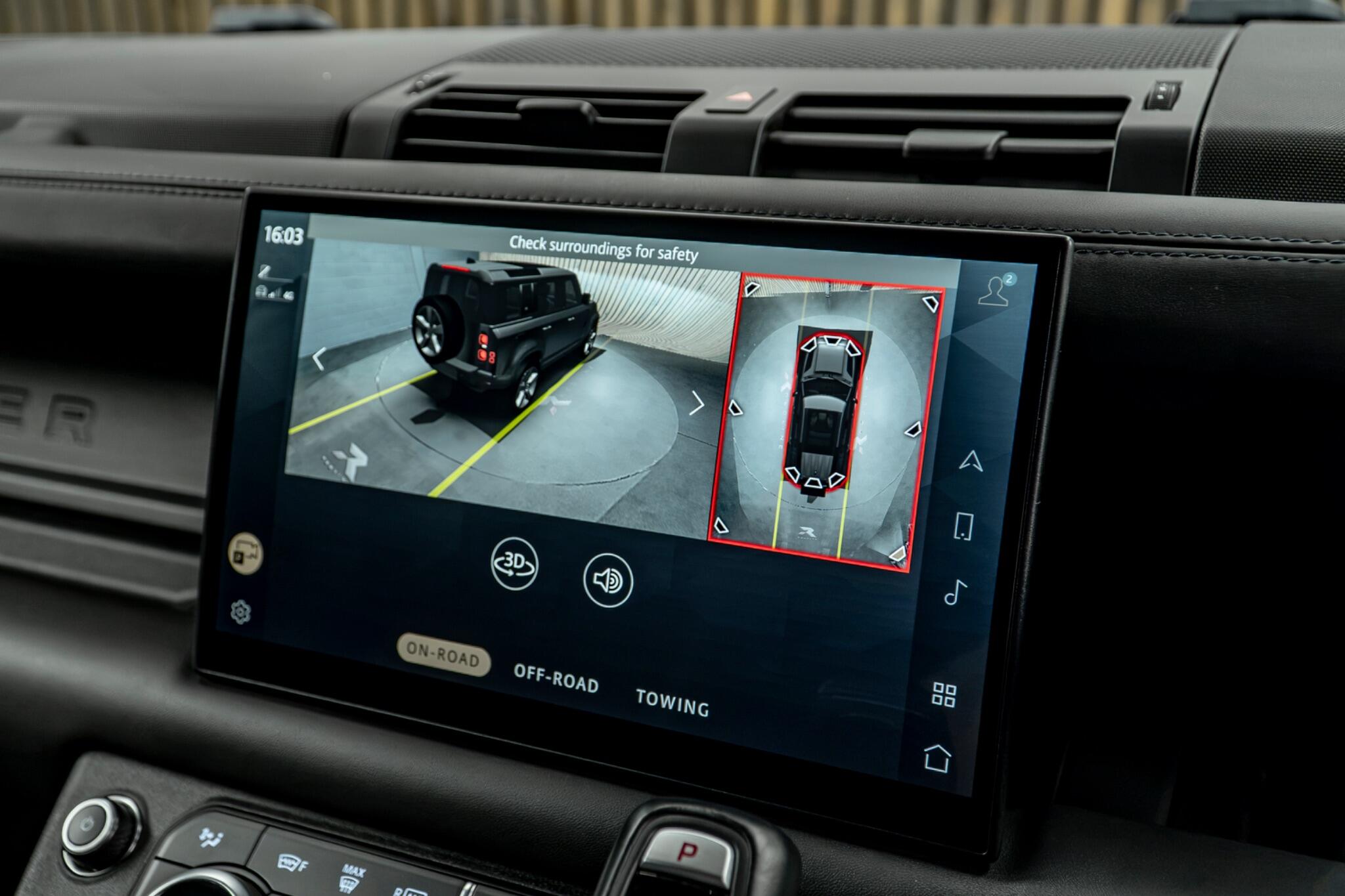 Land Rover Defender 110 view 27