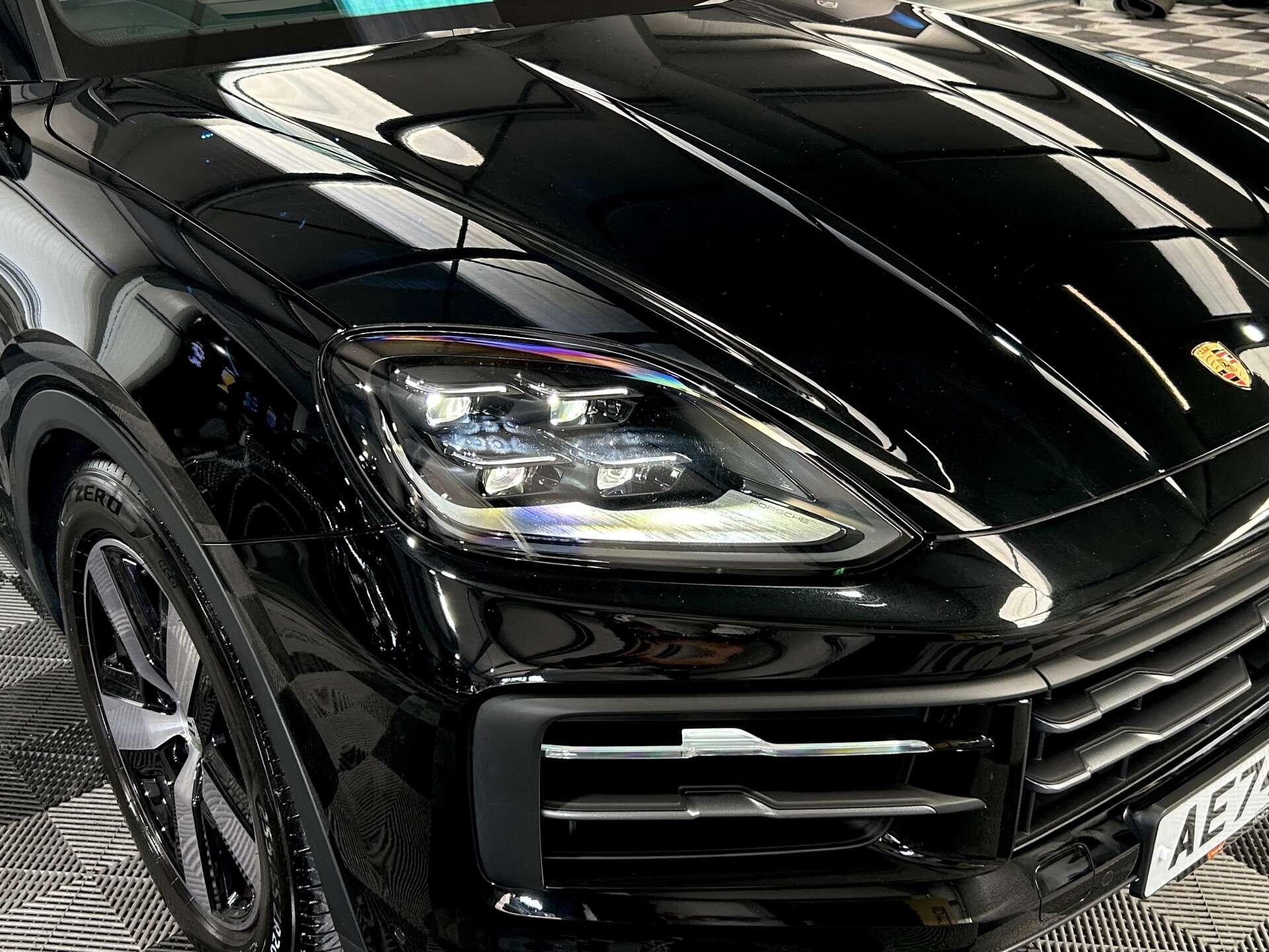 Porsche Cayenne view 18